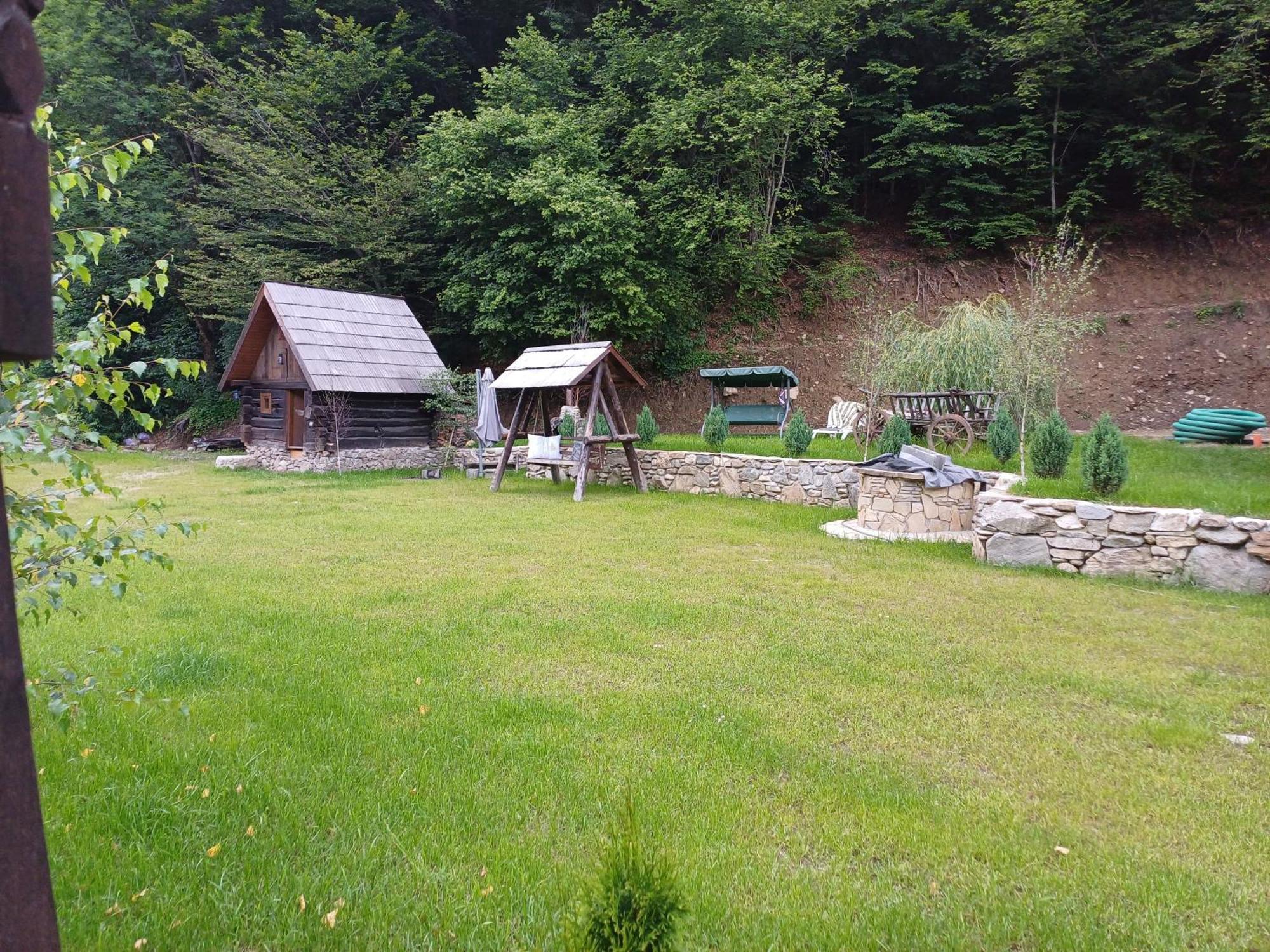 Casuta Din Valea Regilor Villa Gradistea de Munte Екстериор снимка