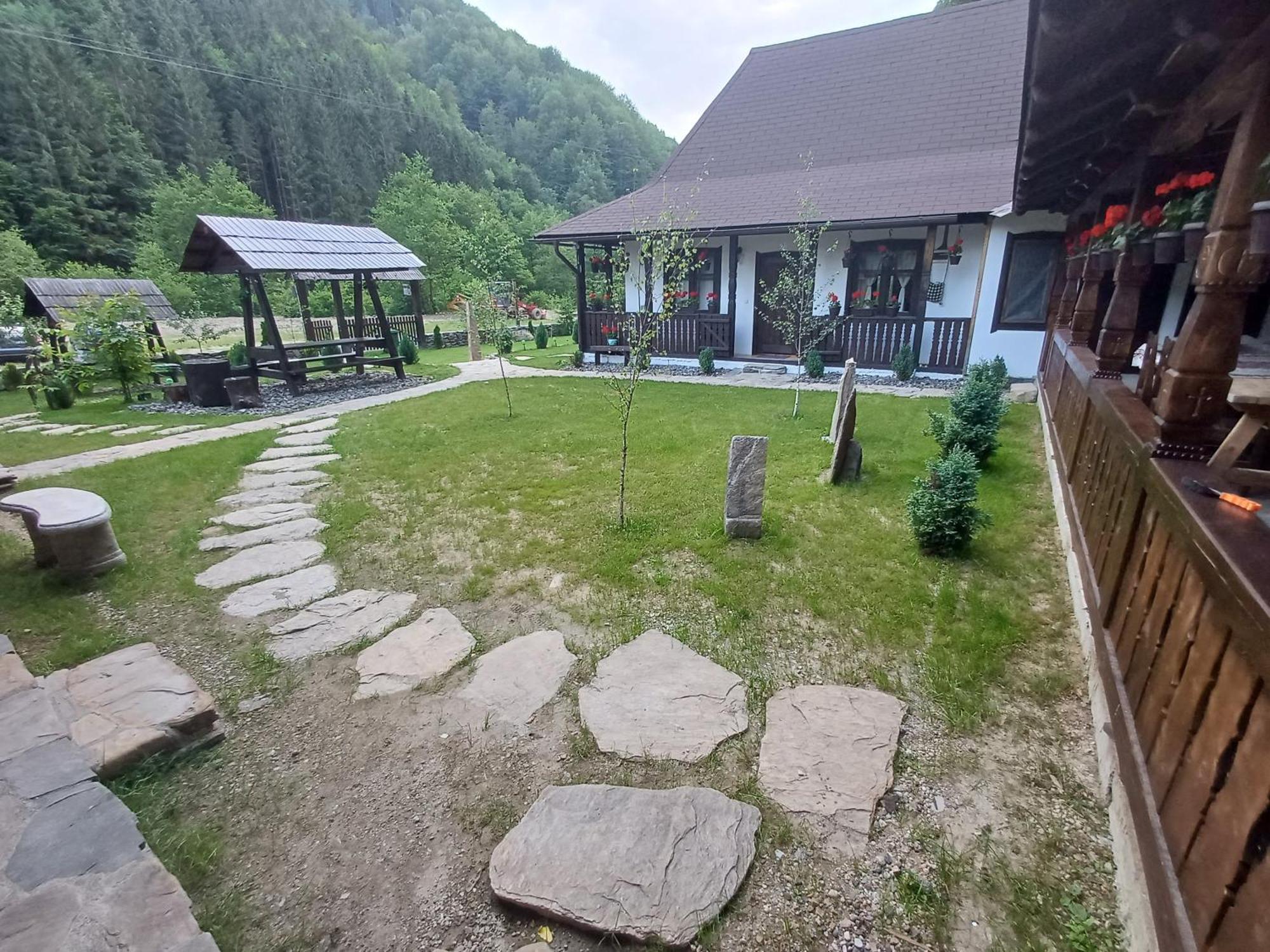 Casuta Din Valea Regilor Villa Gradistea de Munte Екстериор снимка